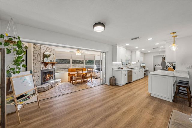 1425 EMBASSY DRIVE, Clearwater, FL 33764