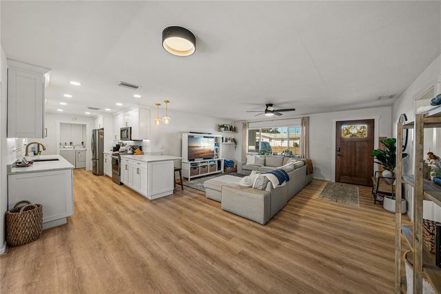 1425 EMBASSY DRIVE, Clearwater, FL 33764