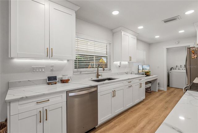 1425 EMBASSY DRIVE, Clearwater, FL 33764