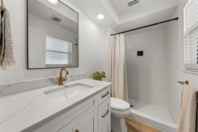 1425 EMBASSY DRIVE, Clearwater, FL 33764