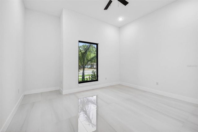 4426 W EUCLID AVENUE, Tampa, FL 33629