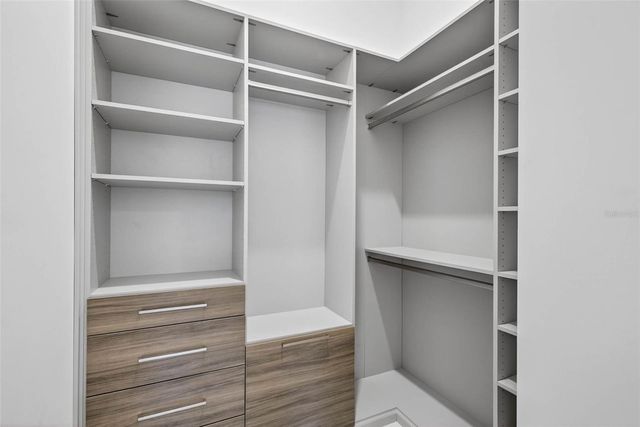 4426 W EUCLID AVENUE, Tampa, FL 33629