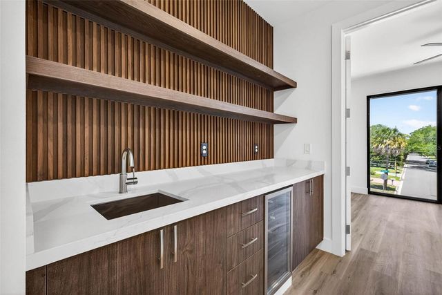 4426 W EUCLID AVENUE, Tampa, FL 33629