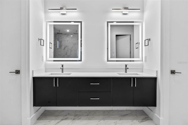 4426 W EUCLID AVENUE, Tampa, FL 33629