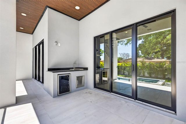 4426 W EUCLID AVENUE, Tampa, FL 33629