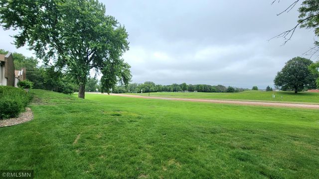 1529 Millpond Court, Chaska, MN 55318
