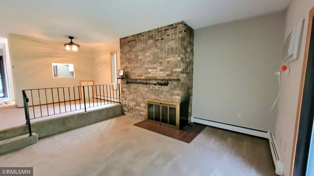 1529 Millpond Court, Chaska, MN 55318