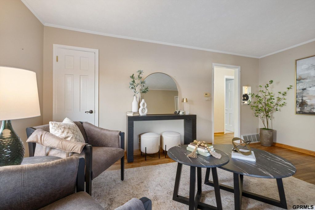 1507 S 50 Street, Omaha, NE 68106