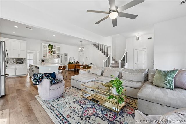 6016 E 126 Place S, Bixby, OK 74008