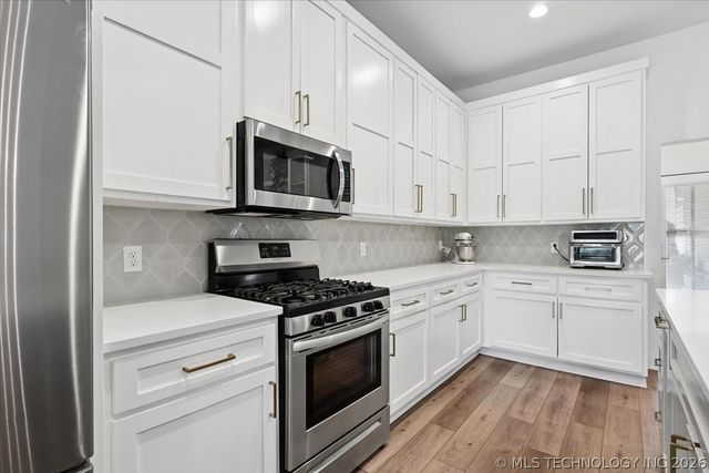 6016 E 126 Place S, Bixby, OK 74008