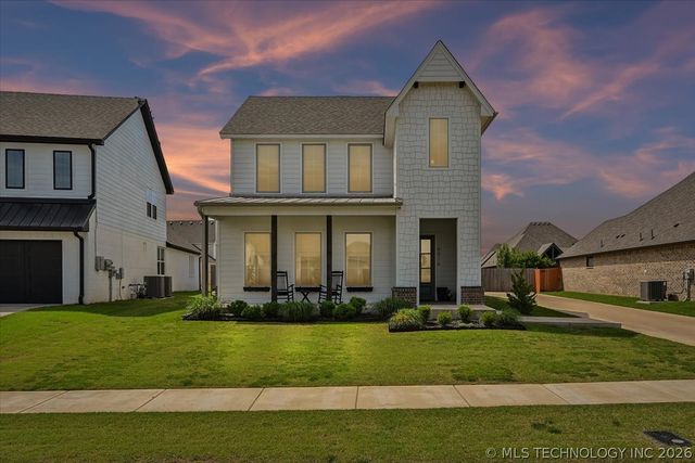 6016 E 126 Place S, Bixby, OK 74008