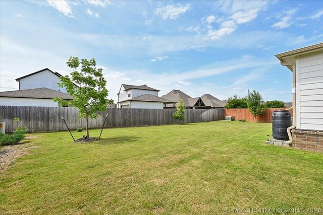 6016 E 126 Place S, Bixby, OK 74008