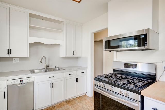 4804 Tanney ST, Austin, TX 78721