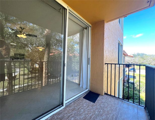 10741 Cleary Blvd 204, Plantation, FL 33324