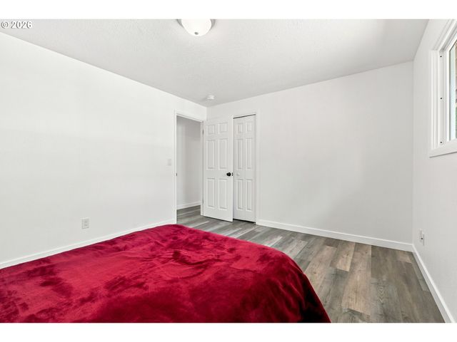 226 Se 157TH Ave, Portland, OR 97233