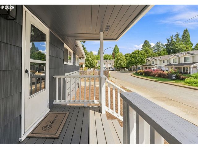 226 Se 157TH Ave, Portland, OR 97233