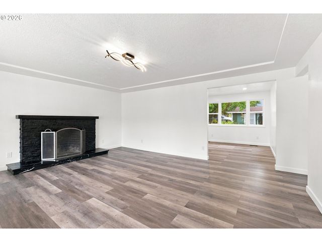 226 Se 157TH Ave, Portland, OR 97233