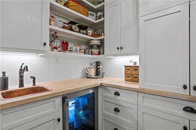 3061 Beaden DR, Virginia Beach, VA 23456