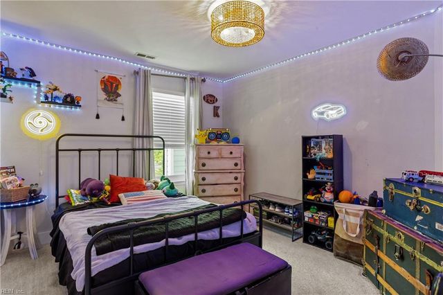 3061 Beaden DR, Virginia Beach, VA 23456