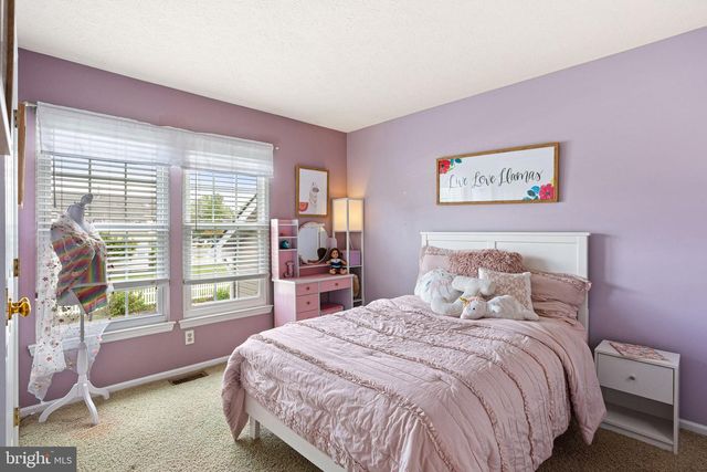 27 GLASGOW RD, Williamstown, NJ 08094