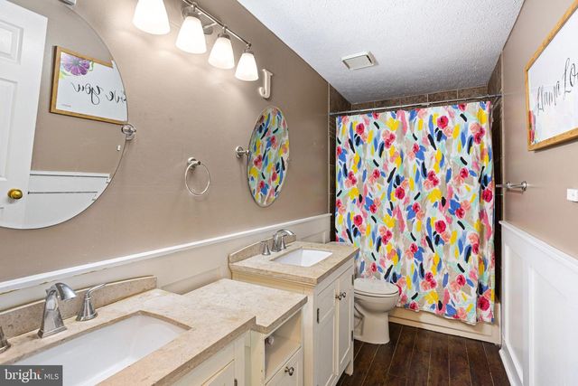 27 GLASGOW RD, Williamstown, NJ 08094