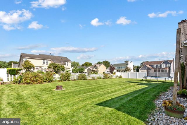 27 GLASGOW RD, Williamstown, NJ 08094