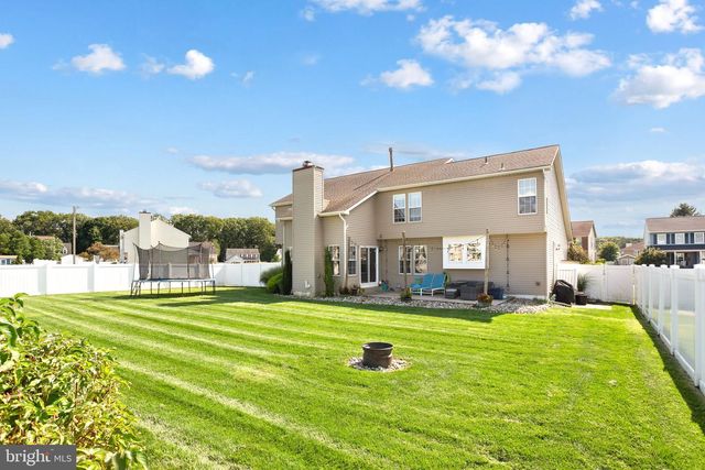 27 GLASGOW RD, Williamstown, NJ 08094