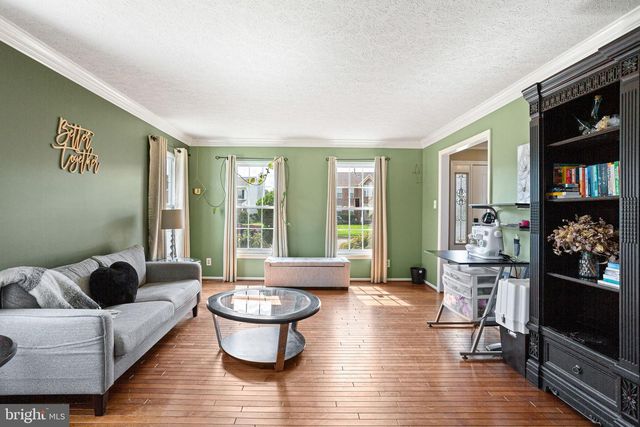 27 GLASGOW RD, Williamstown, NJ 08094