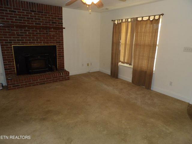 6447 Rutledge Pike, Knoxville, TN 37924