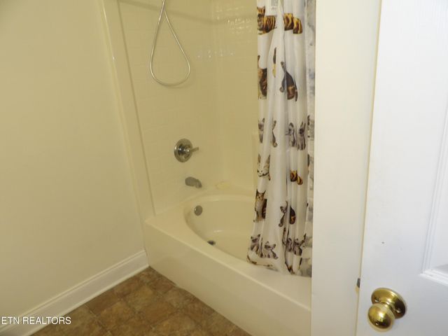 6447 Rutledge Pike, Knoxville, TN 37924