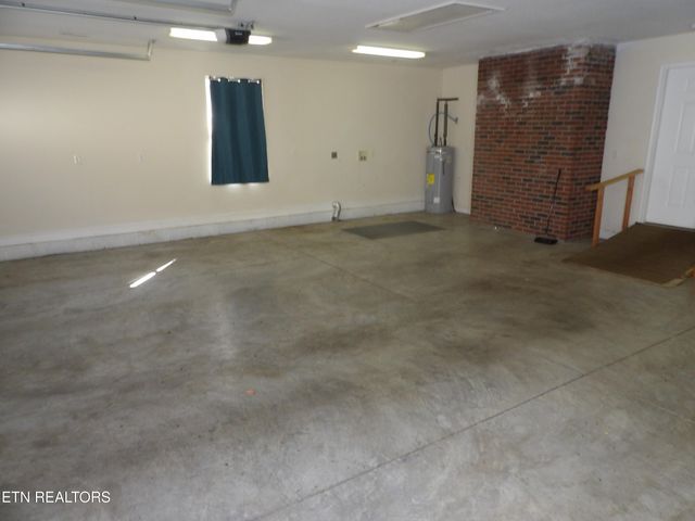 6447 Rutledge Pike, Knoxville, TN 37924