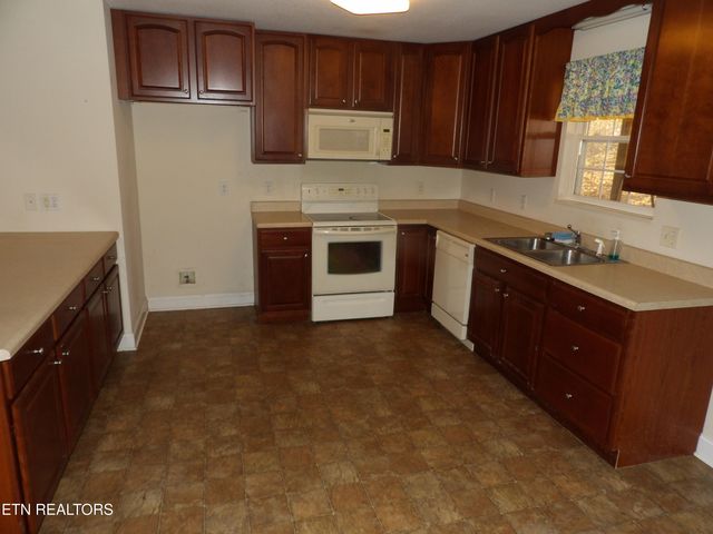 6447 Rutledge Pike, Knoxville, TN 37924