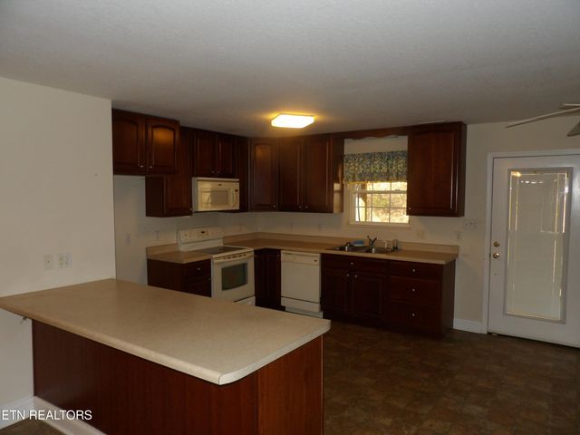 6447 Rutledge Pike, Knoxville, TN 37924