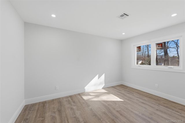 5 Bear Lane, Centereach, NY 11720