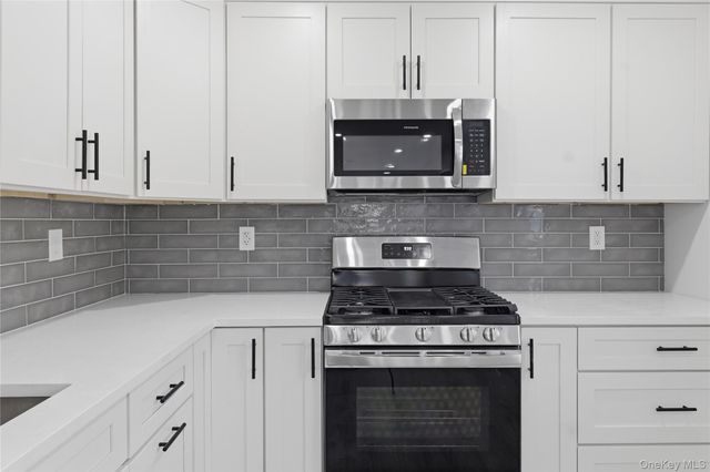 5 Bear Lane, Centereach, NY 11720