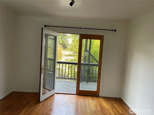 12321 42nd Avenue NE, Seattle, WA 98125