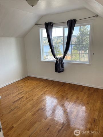 12321 42nd Avenue NE, Seattle, WA 98125
