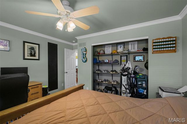 1375 Mosswoods Drive, Fenton, MO 63026