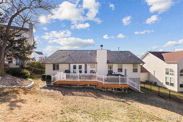 1375 Mosswoods Drive, Fenton, MO 63026