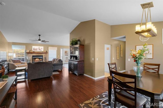 1375 Mosswoods Drive, Fenton, MO 63026