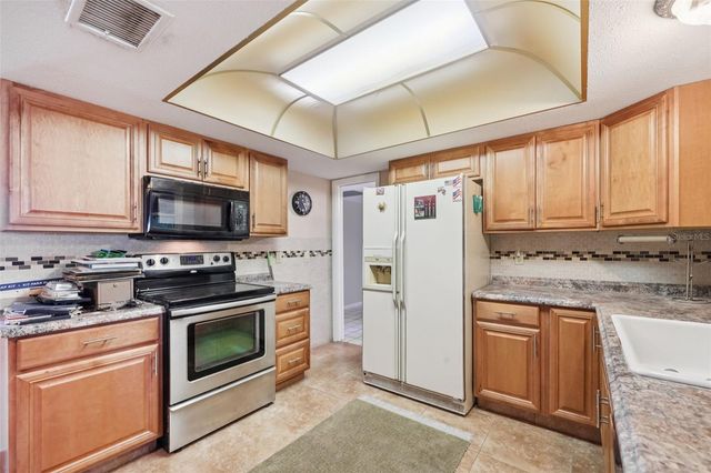 2228 NE COACHMAN ROAD, Clearwater, FL 33765