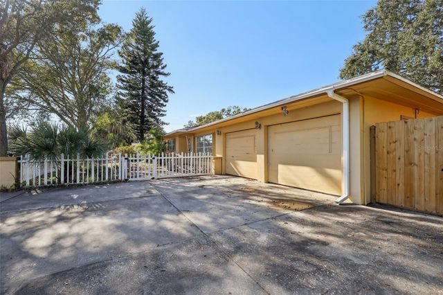 2228 NE COACHMAN ROAD, Clearwater, FL 33765