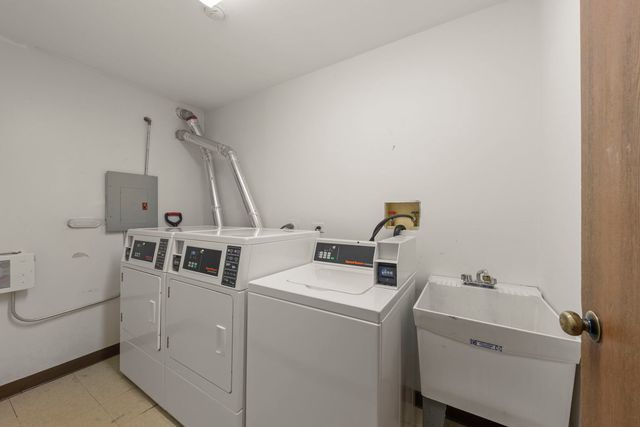 1002 Spruce Street 2B, Glendale Heights, IL 60139