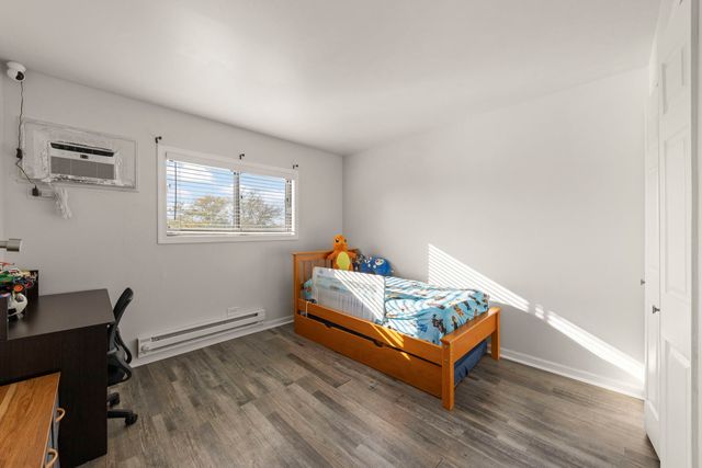 1002 Spruce Street 2B, Glendale Heights, IL 60139