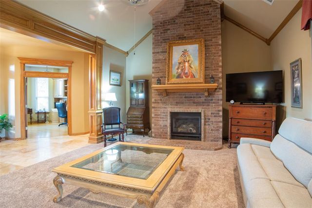 5731 Cimarron Manor, Guthrie, OK 73044