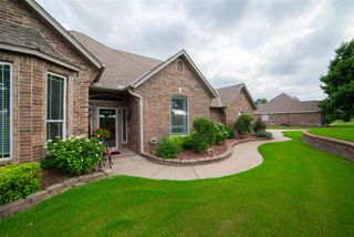 5731 Cimarron Manor, Guthrie, OK 73044