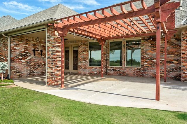 1908 Red Prairie Drive, Edmond, OK 73025