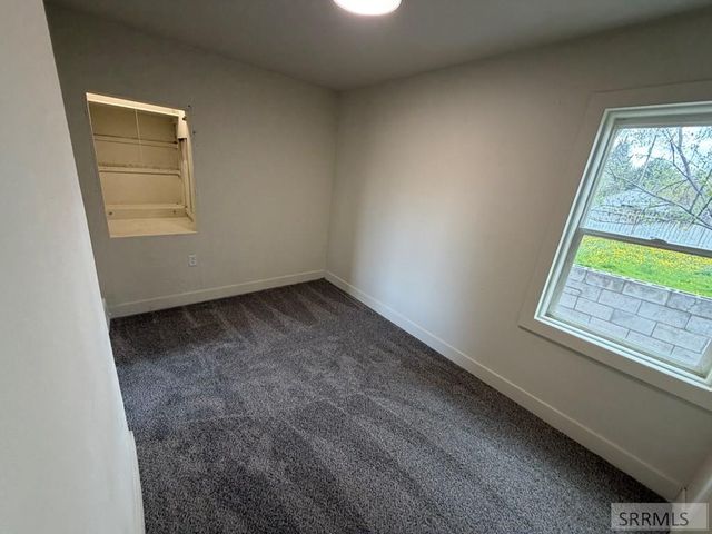 1548 Calkins Avenue, Idaho Falls, ID 83402