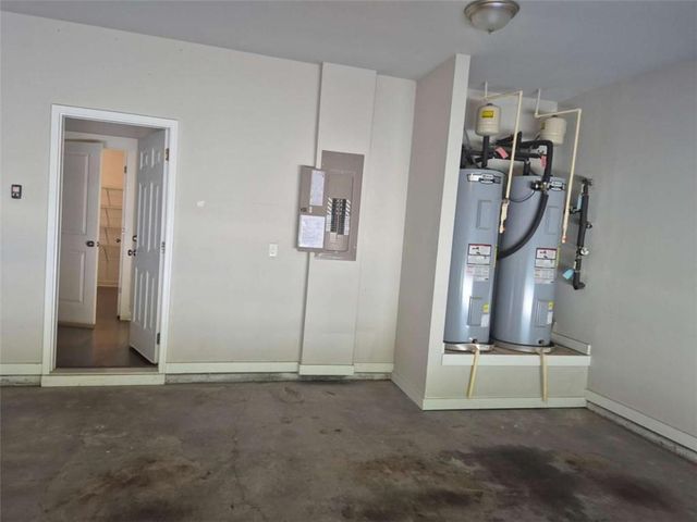 3213 Camden Court, South Fulton, GA 30349