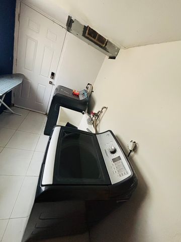 807 Union Drive, University Park, IL 60484